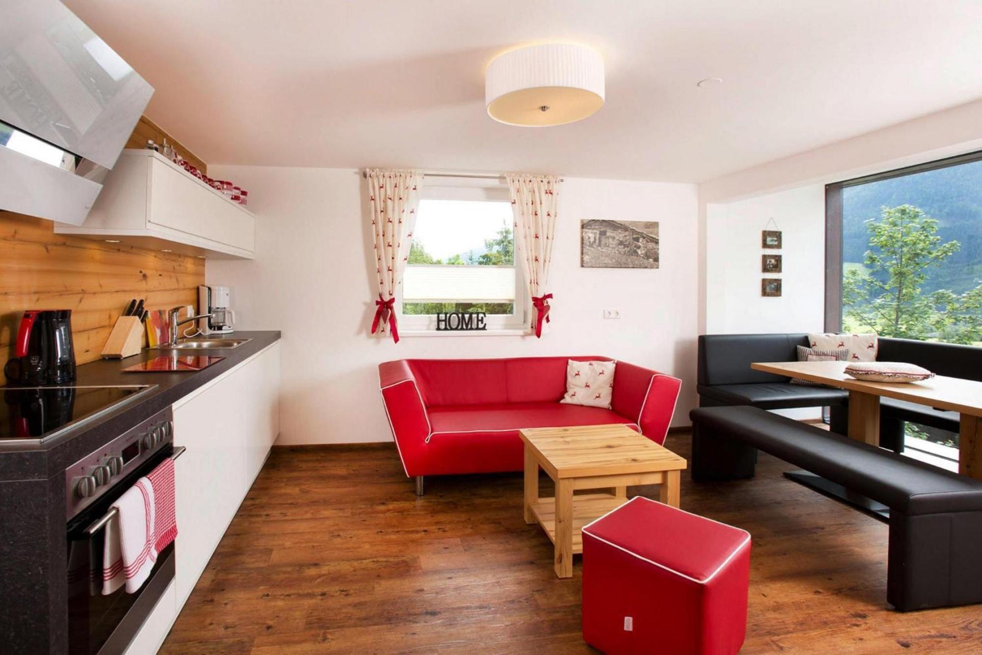 Apartment In Neukirchen With A Balcony Neukirchen am Großvenediger エクステリア 写真