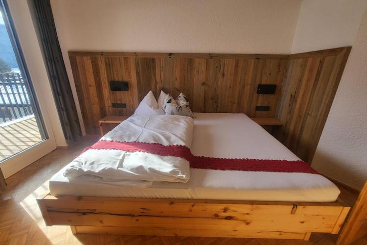 Apartment In Neukirchen With A Balcony Neukirchen am Großvenediger エクステリア 写真